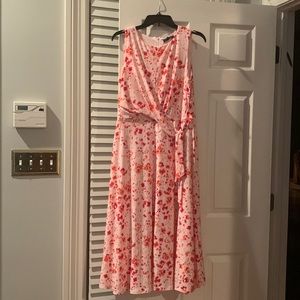 Lauren by Ralph Lauren floral pink side tie stretchy dress in size 10.